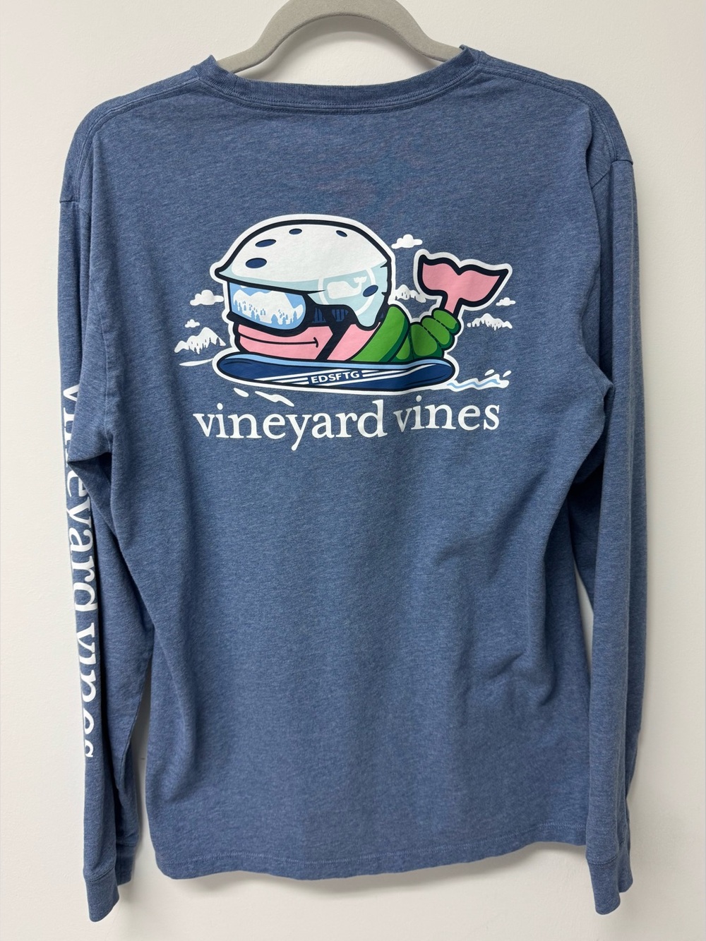 Vineyard Vines Men's Snowboard Whale Long-Sleeve Tee in Blue, Size S